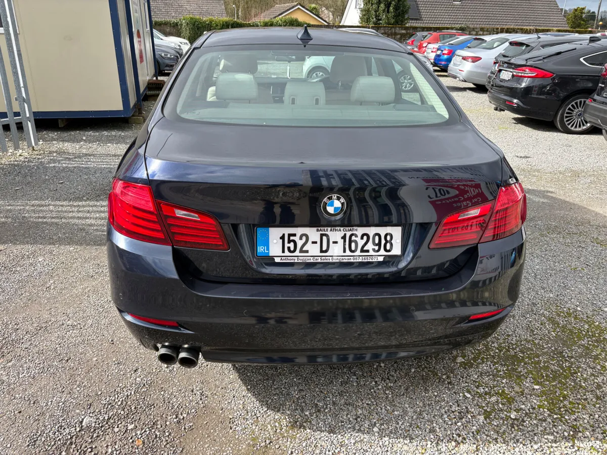 152 BMW 5-Series - Image 4