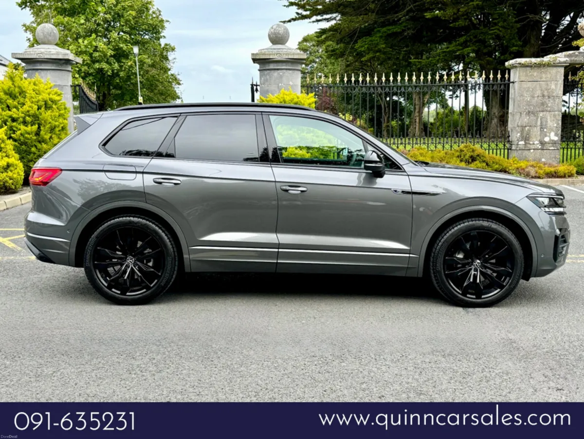 Volkswagen Touareg 3.0 TDI V6 286 BHP BLACK EDITIO - Image 2