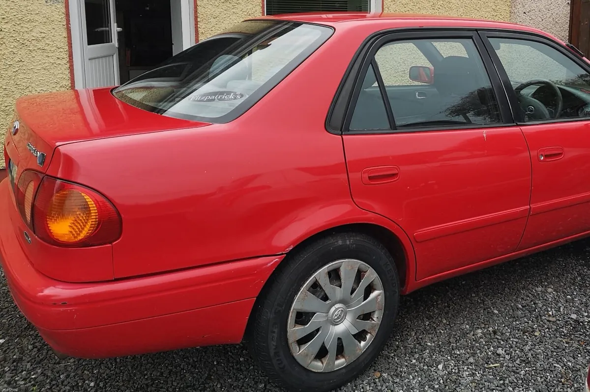 Toyota Corolla 2001 - Image 3