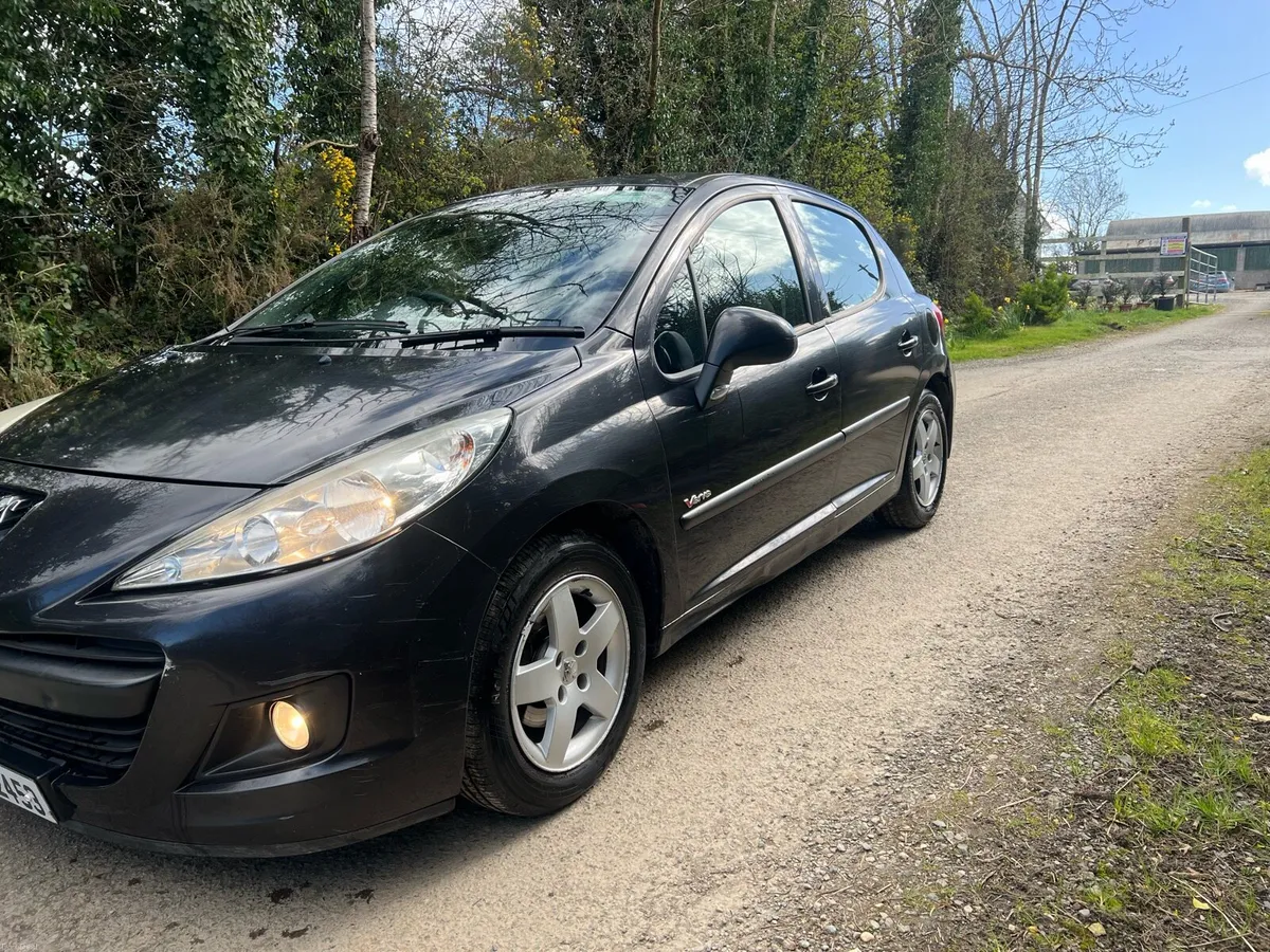 Peugeot 207 - Image 2