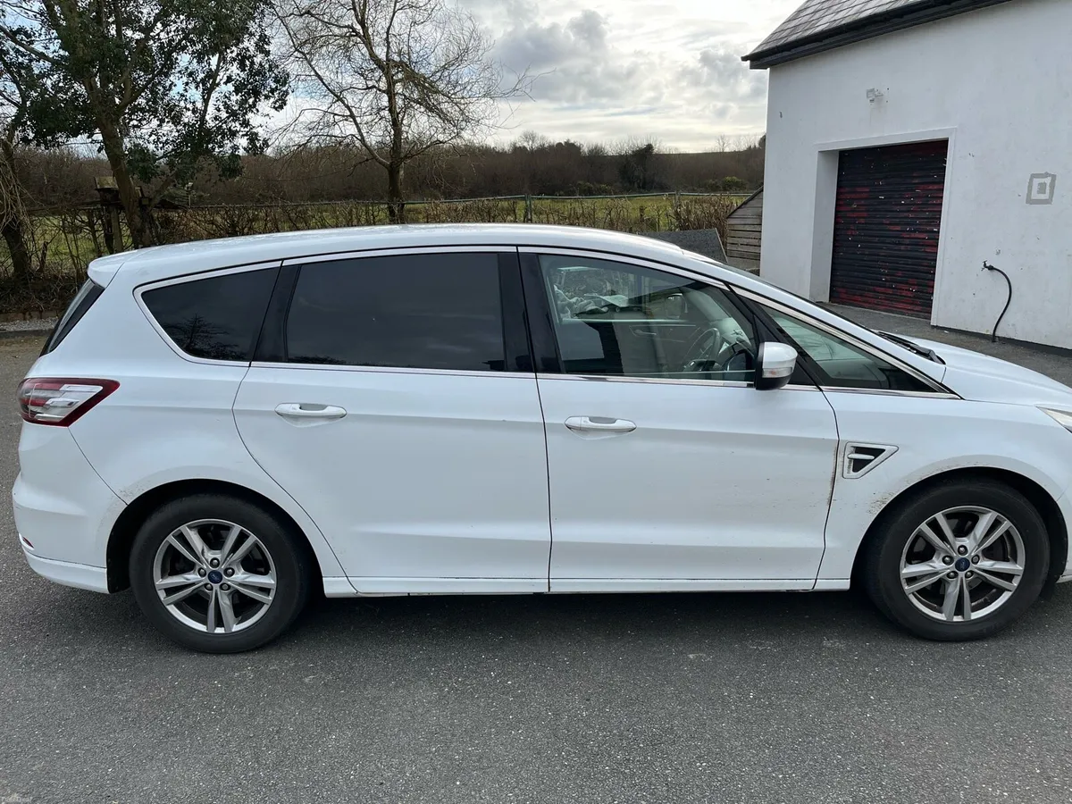 Ford S-max 2.0 TDCI Titanium 150PS 5DR, 2016 - Image 2