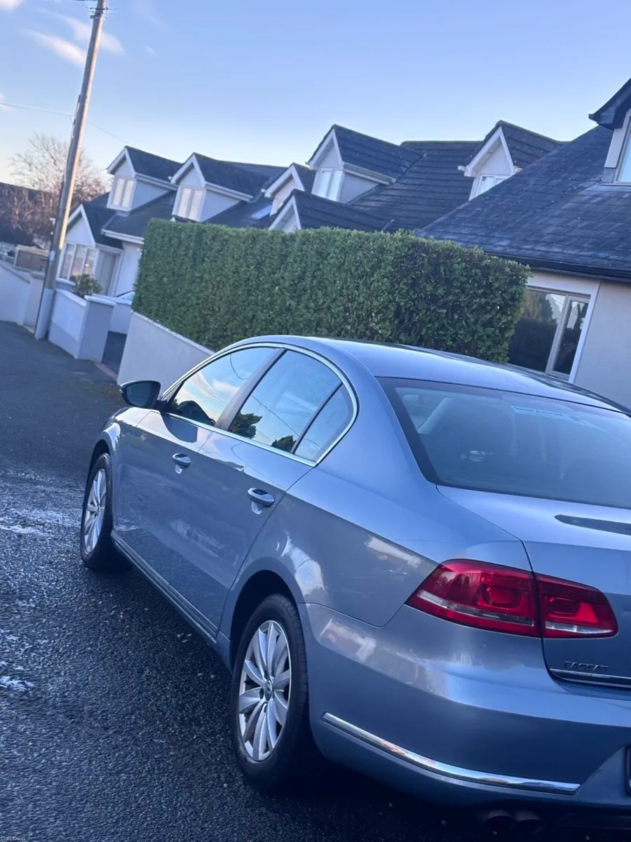 2012 Volkswagen Passat 2.0 automatic - Image 2