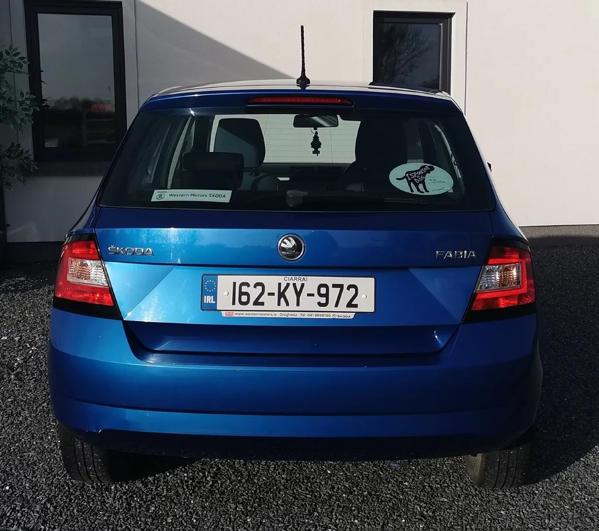 Skoda Fabia 2016 - Image 2