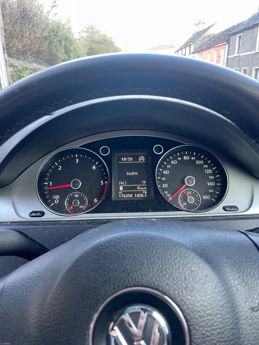 Volkswagen Passat 2014 - Image 4