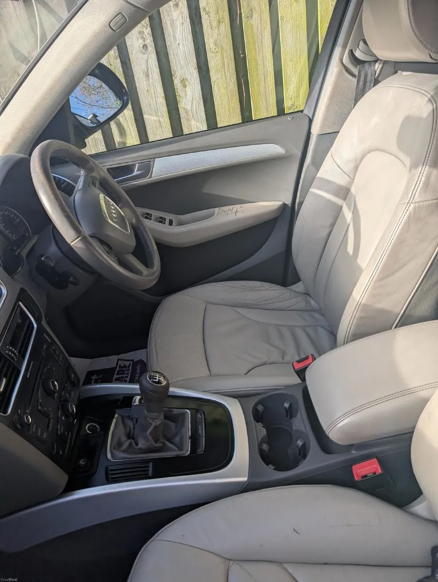 Audi Q5 2010 - Image 3