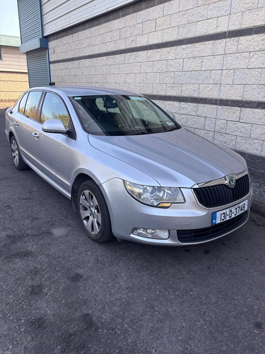 Skoda Superb 2013 - Image 1