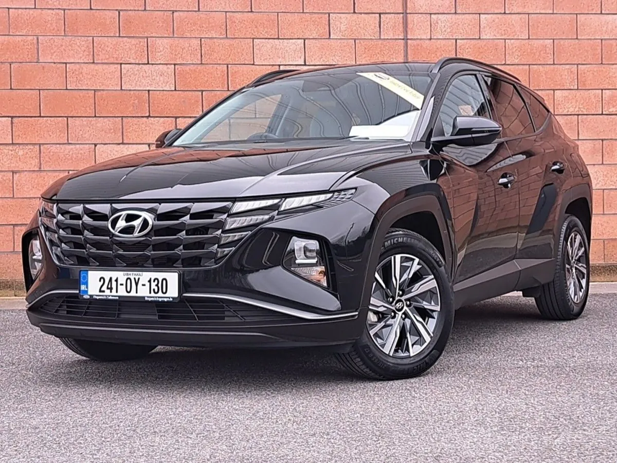 Hyundai Tucson Hybrid Executive Model Automatic - Image 3