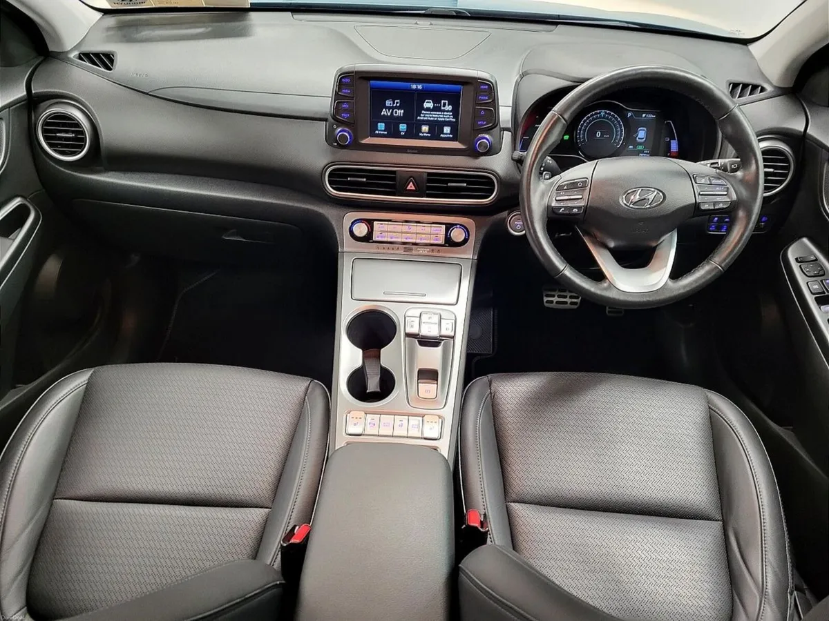 Hyundai KONA Kona EV KAUAI 64 kWh Finance From €59 - Image 4