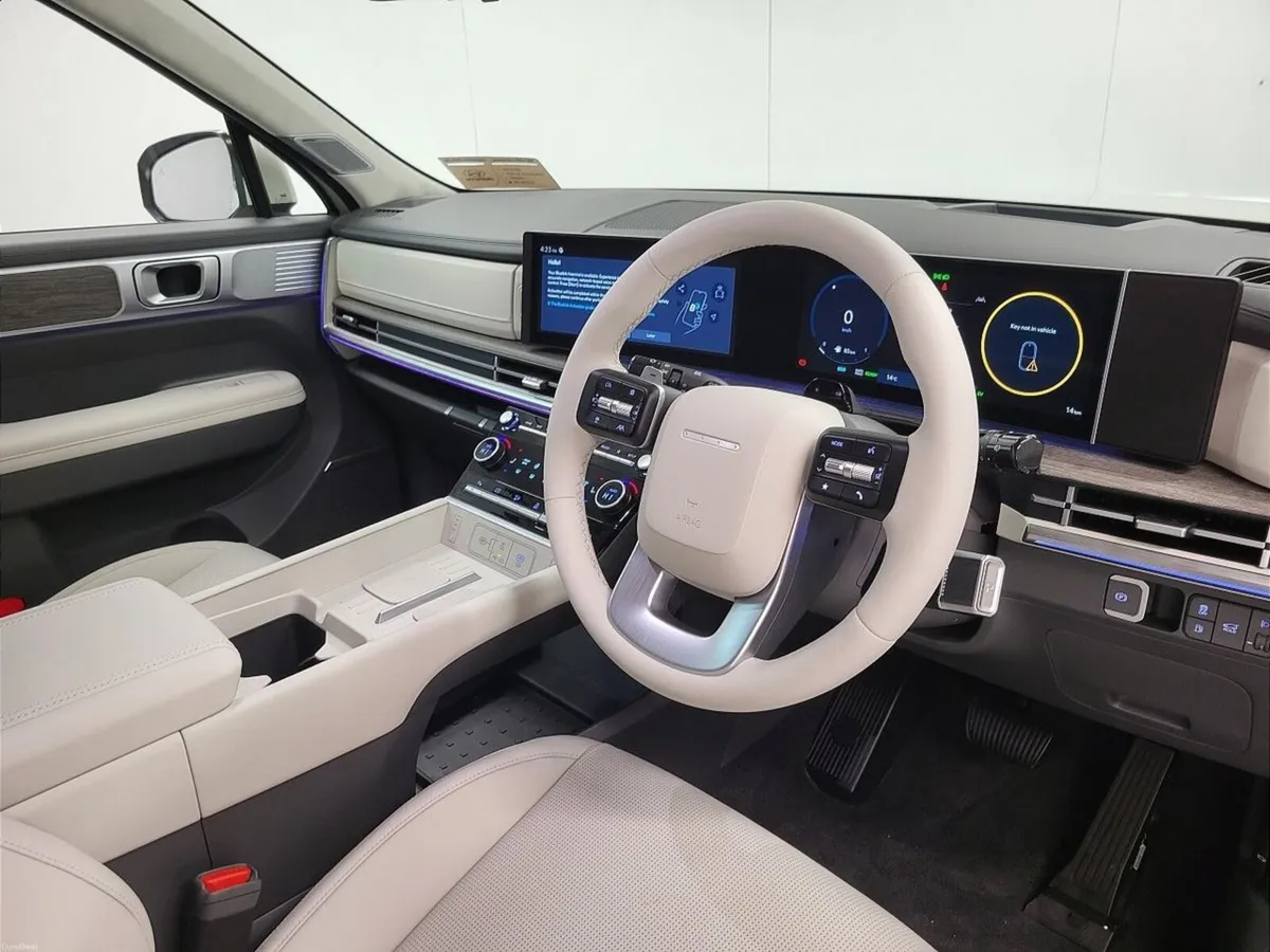 Hyundai Santa Fe Premium from €525 per month - Image 6