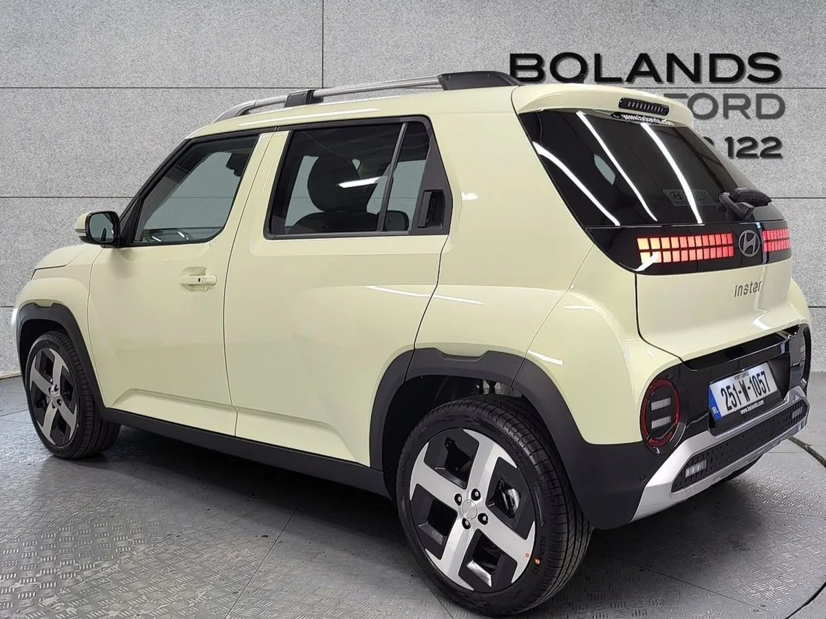 Hyundai INSTER Inster Elegance 49 kW Finance from - Image 3