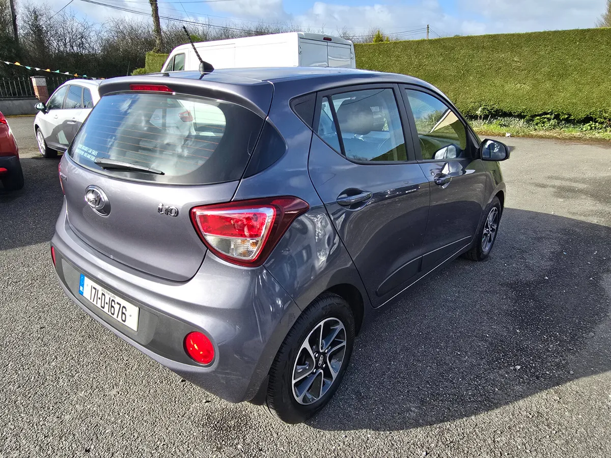 171 Hyundai i10 Deluxe 1 Liter Low Miles - Image 2