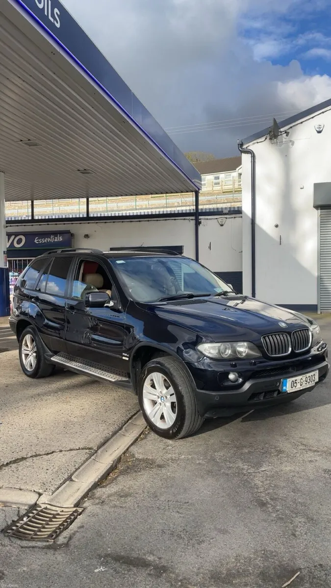 Bmw X5 DOE AND TAXED - Image 1