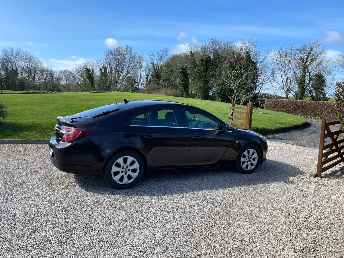 Opel Insignia 2015 SC 2.0 CDTI - Image 4