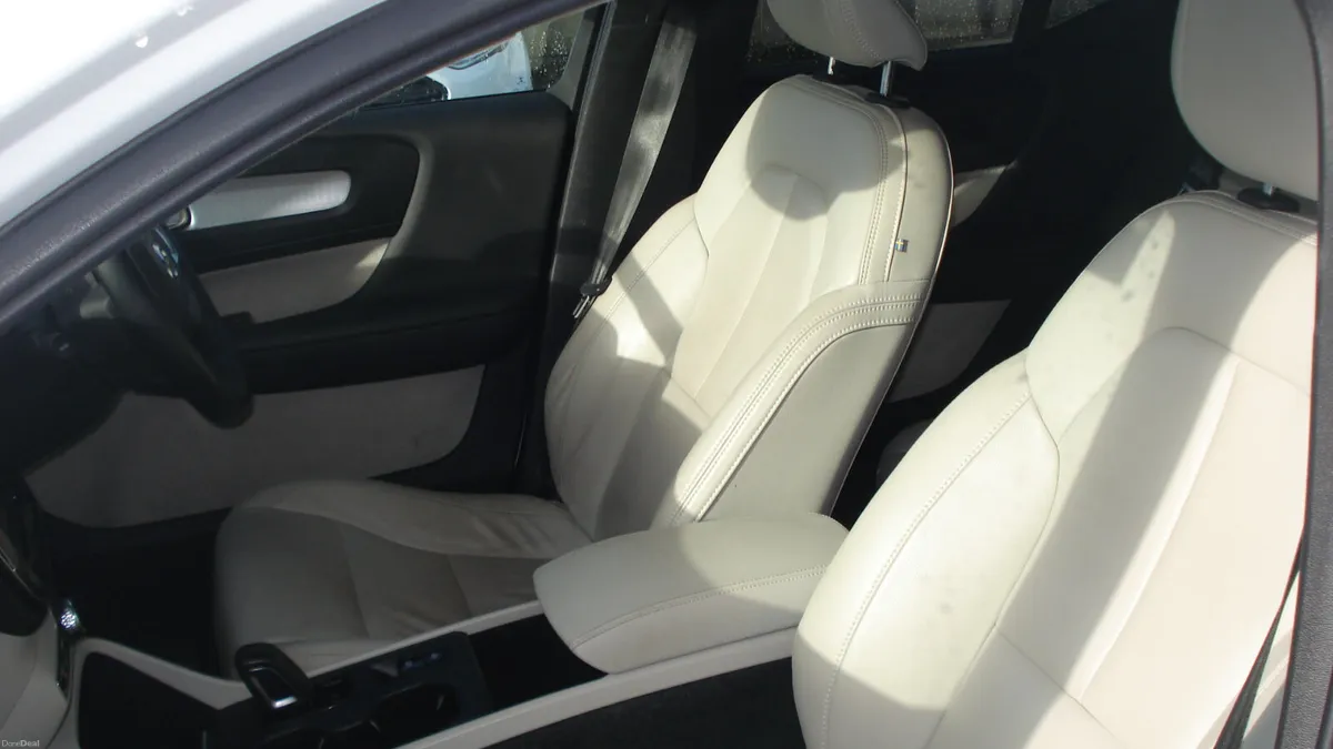 Volvo XC40 2018 - Image 3