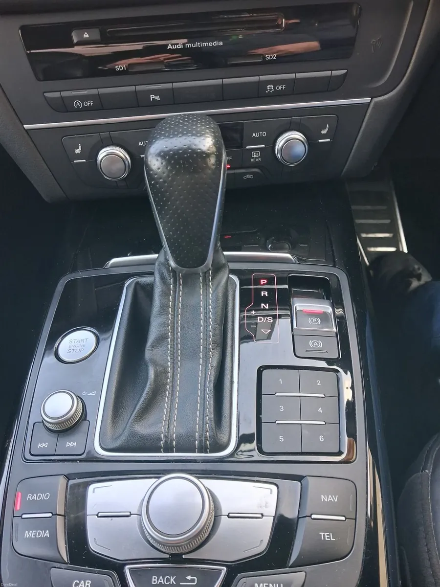 Audi A6 2015 - Image 2