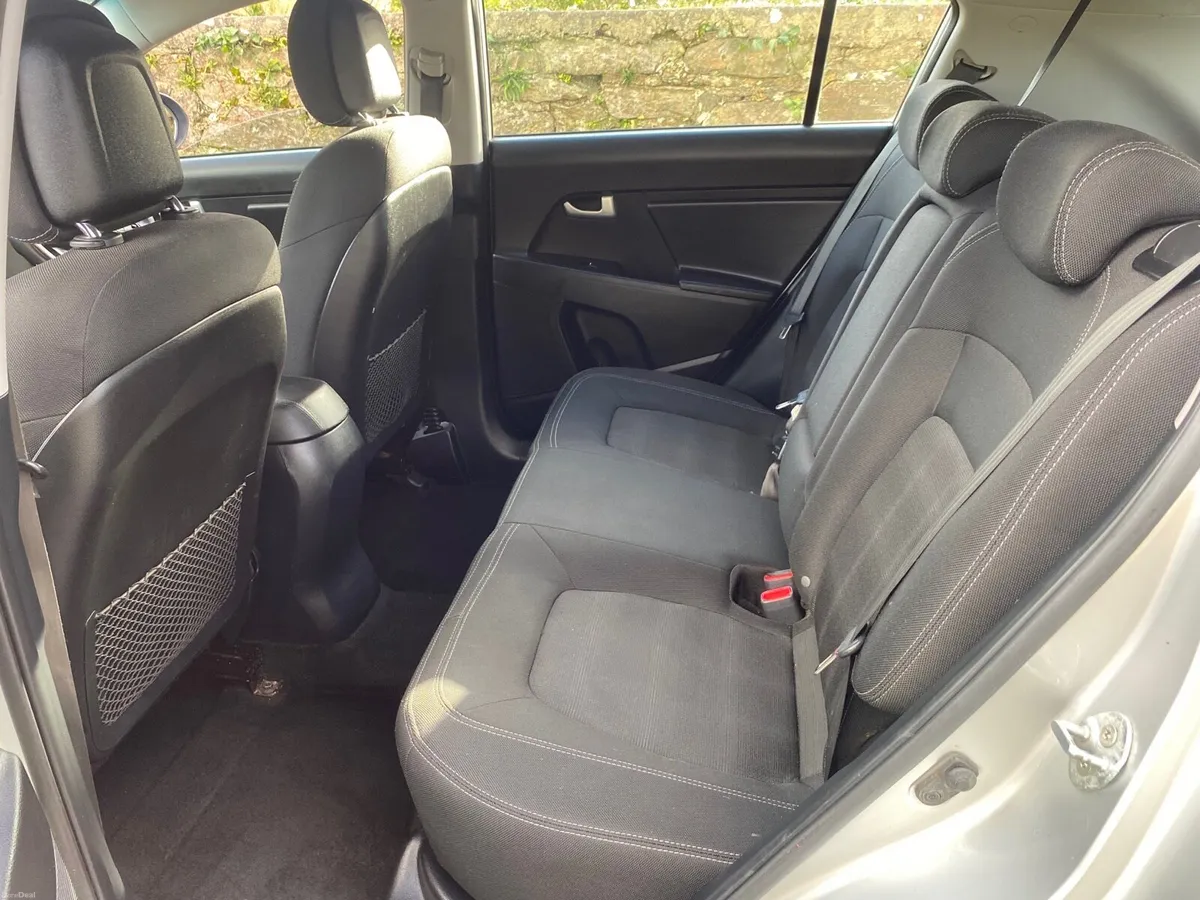 132 KIA SPORTAGE TAXED AND NCTD TILL 7/26 - Image 3