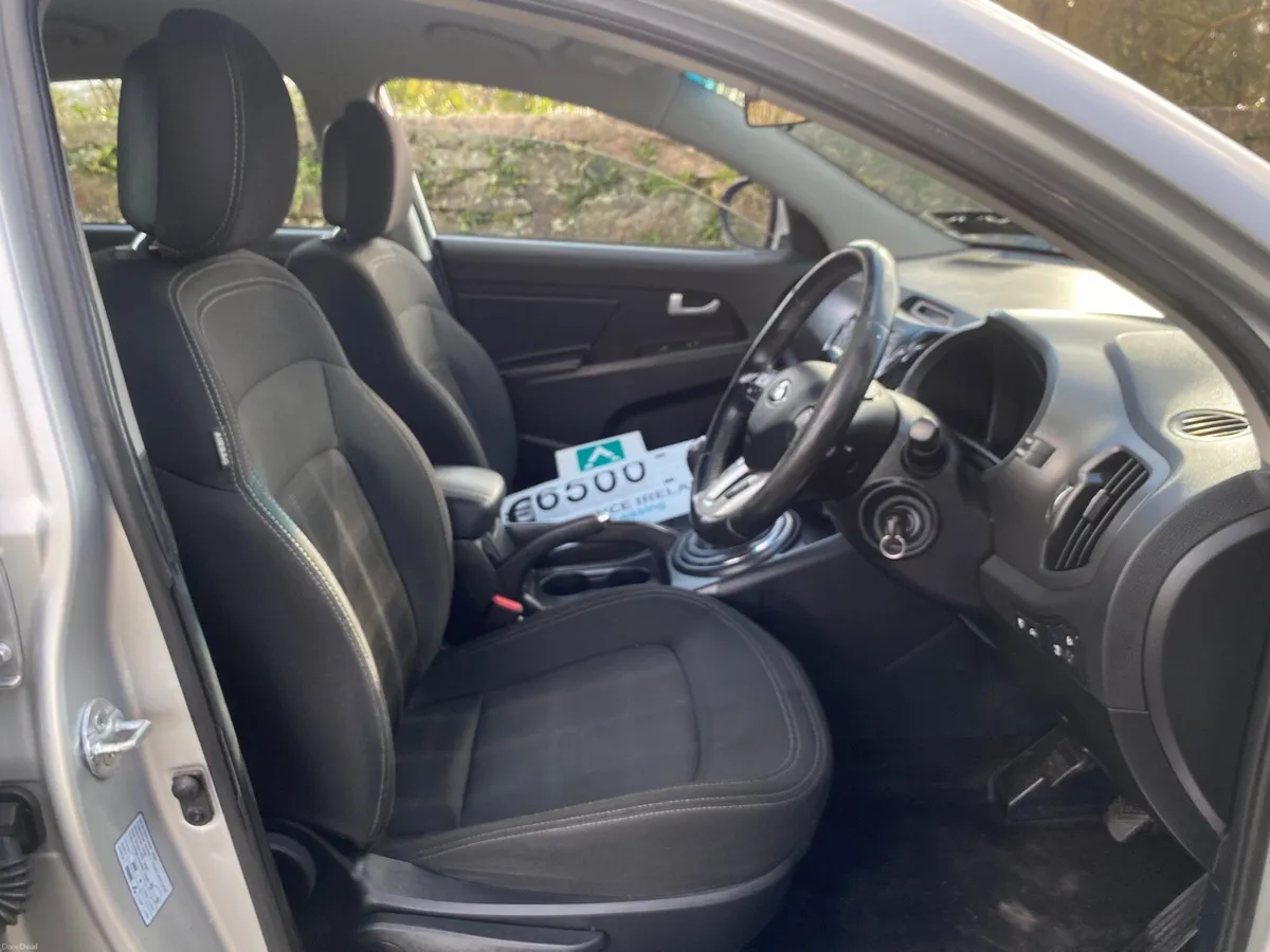 132 KIA SPORTAGE TAXED AND NCTD TILL 7/26 - Image 4