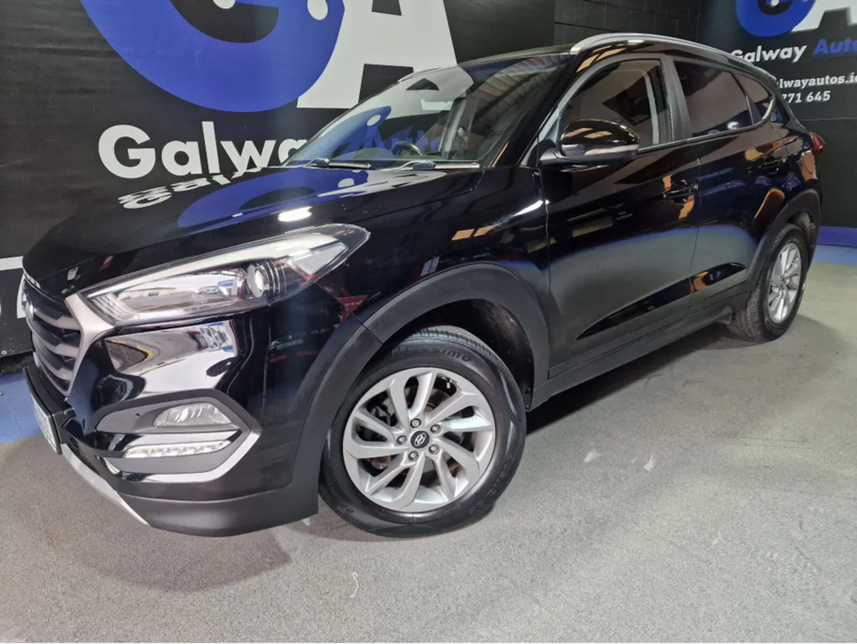 Hyundai Tucson SE NAV 2WD 1.7CRDI ** SAT NAV FULLY - Image 4