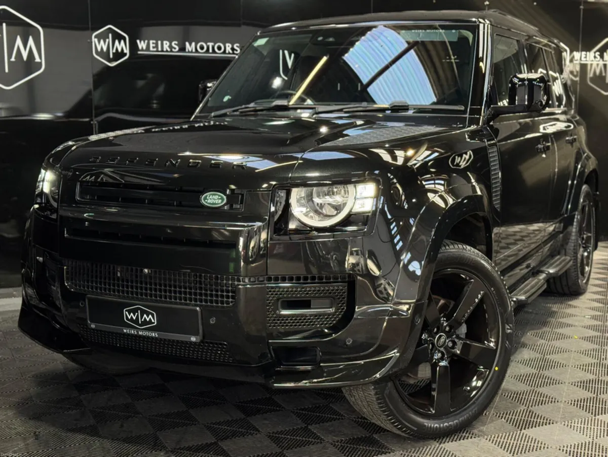 Land Rover Defender 110 3.0 D300 Hard Top S - Image 2