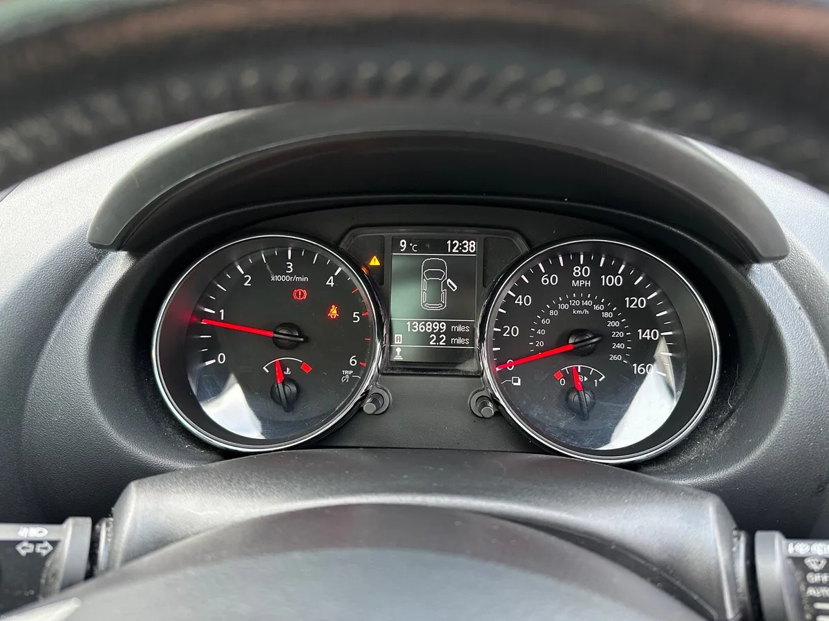 Nissan Qashqai 2013 1.6 Diesel Tekna – Top Spec - Image 3