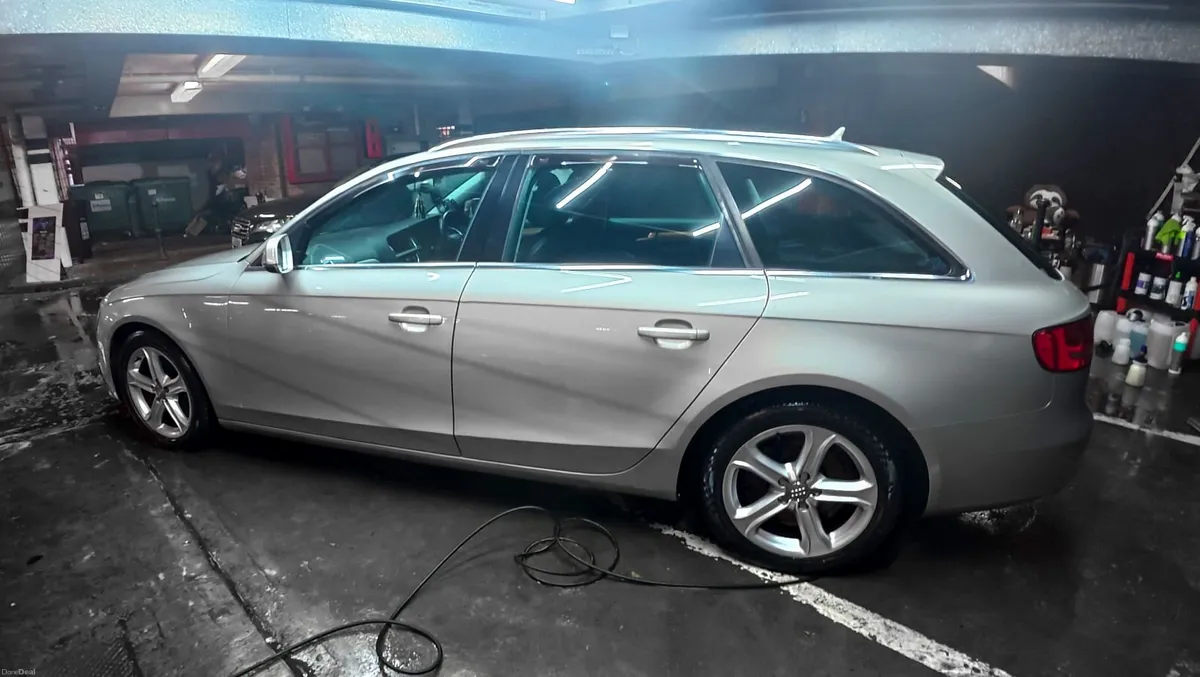 Audi A4 Estate Avant 2.0 TDI 141BHP (UK Model) - Image 4