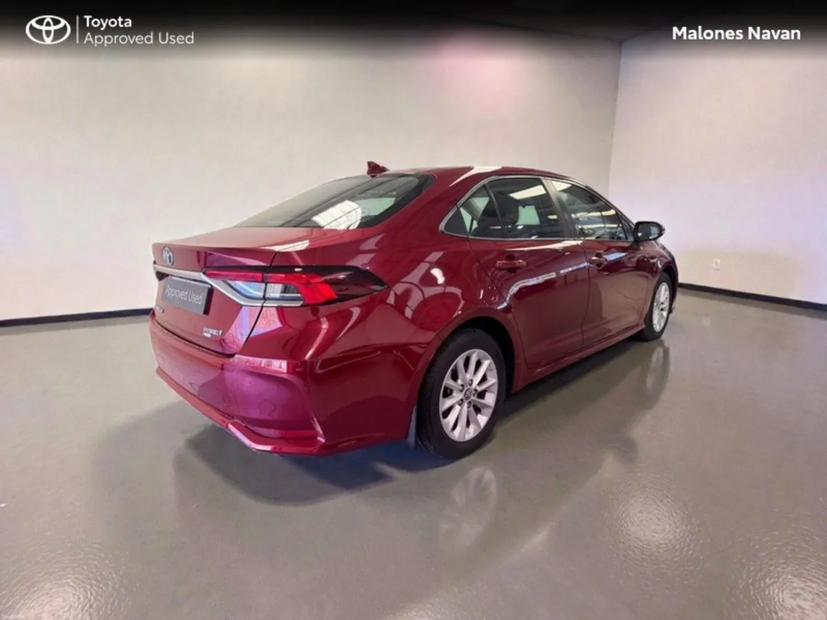 Toyota Corolla COROLLA HYBRID LUNA SAL - Image 2
