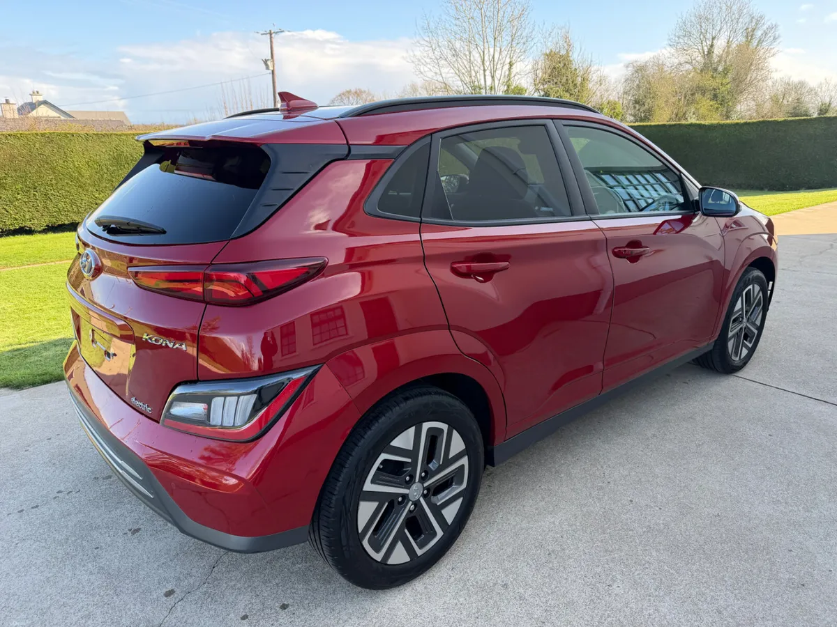 2021 HYUNDAI KONA PREMIUM EV - Image 2