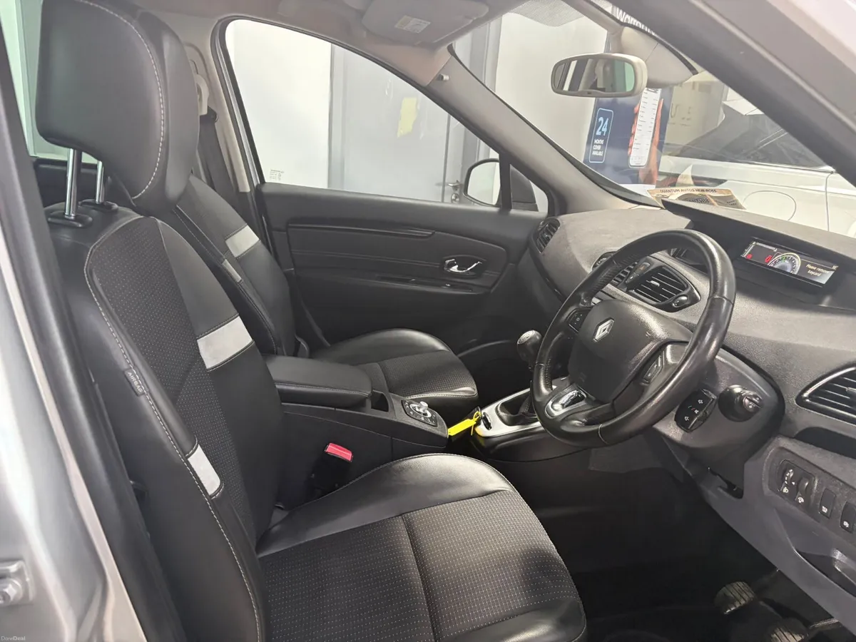 Renault Grand Scenic 2015. 1.5 DCI BOSE. 7 SEATER - Image 4