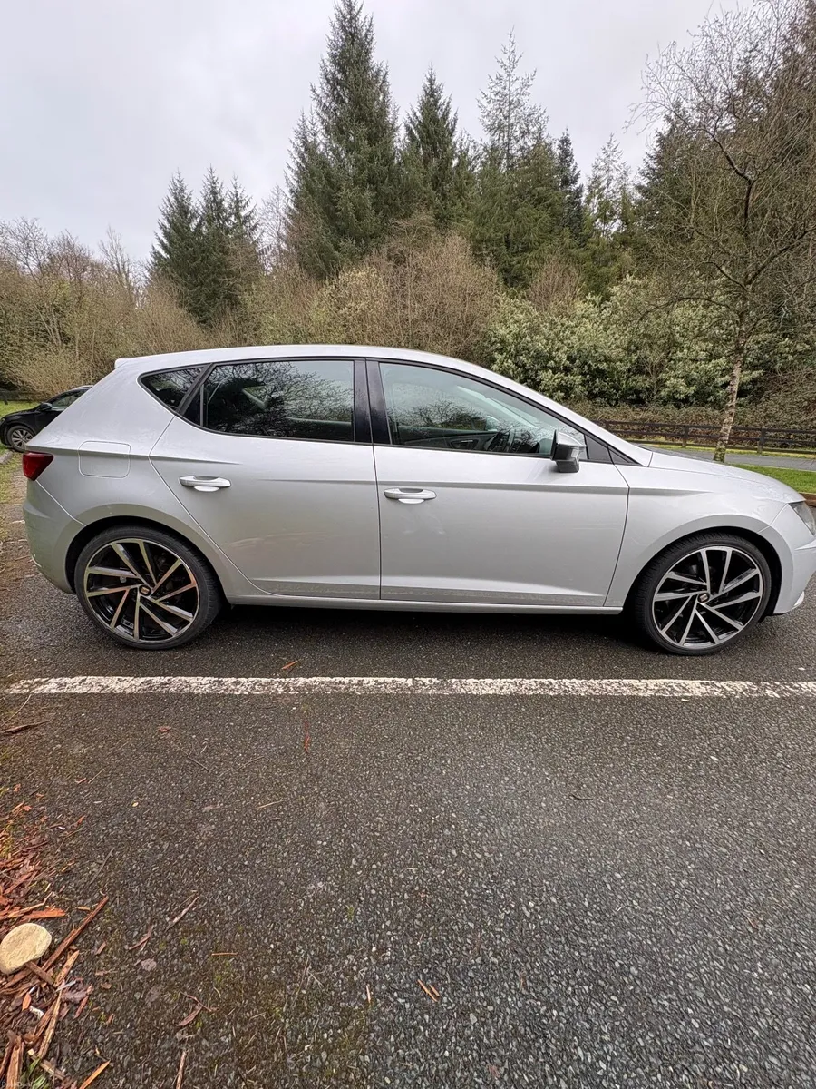 SEAT Leon 2017 - Image 2