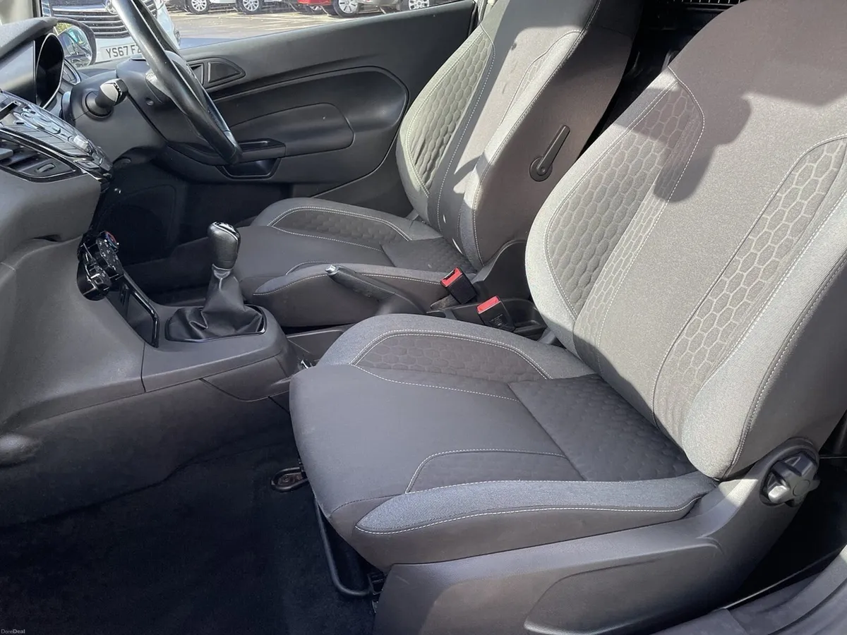 Ford Fiesta sport van 2016 1.5L TDCI - Image 4