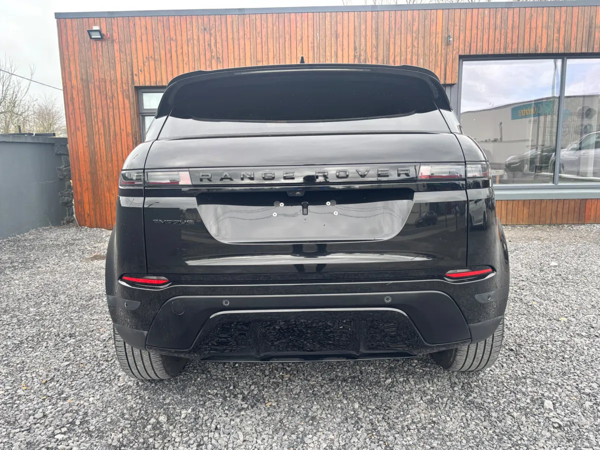 Land Rover Range Rover Evoque 2024 - Image 4