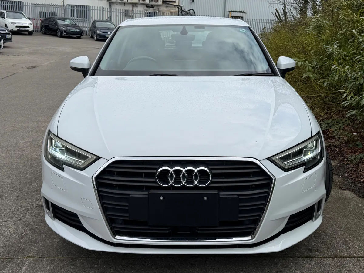 Audi A3 S-Line Automatic 1.4 - Image 2
