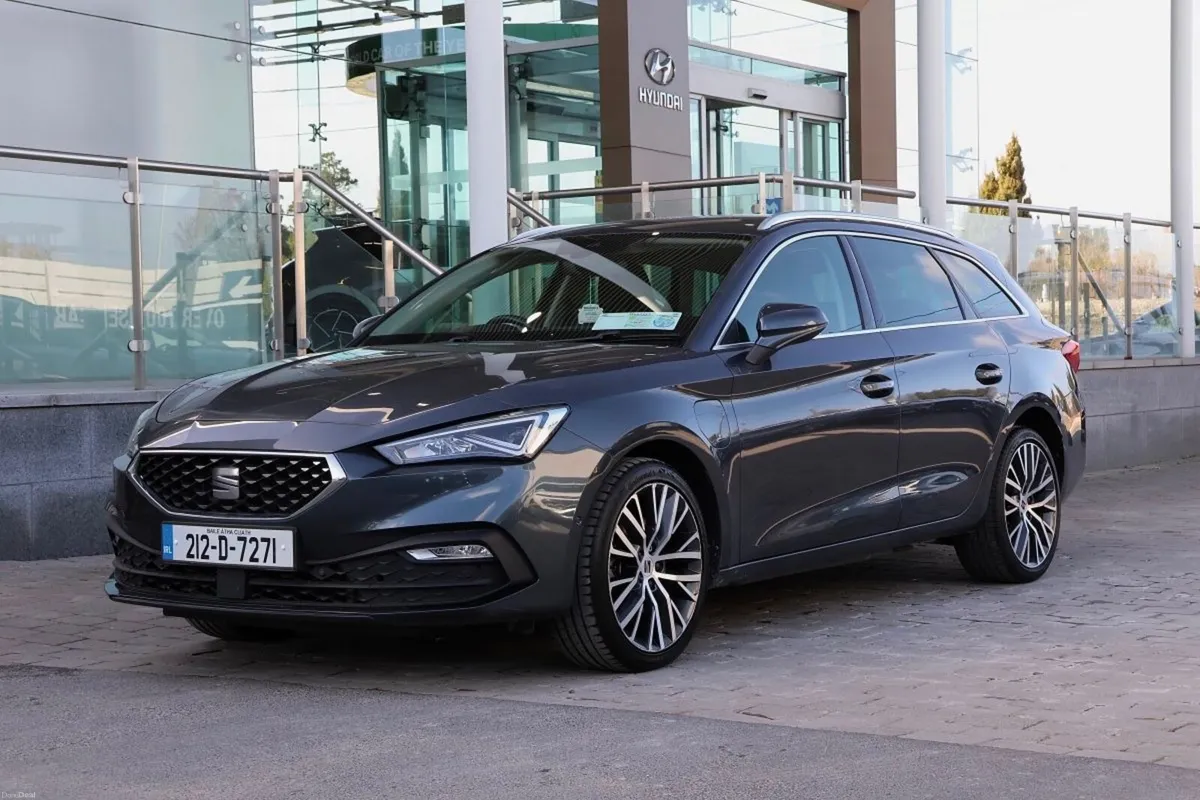 SEAT Leon e-Hybrid 204hp DSG Xcellence+ - Image 1