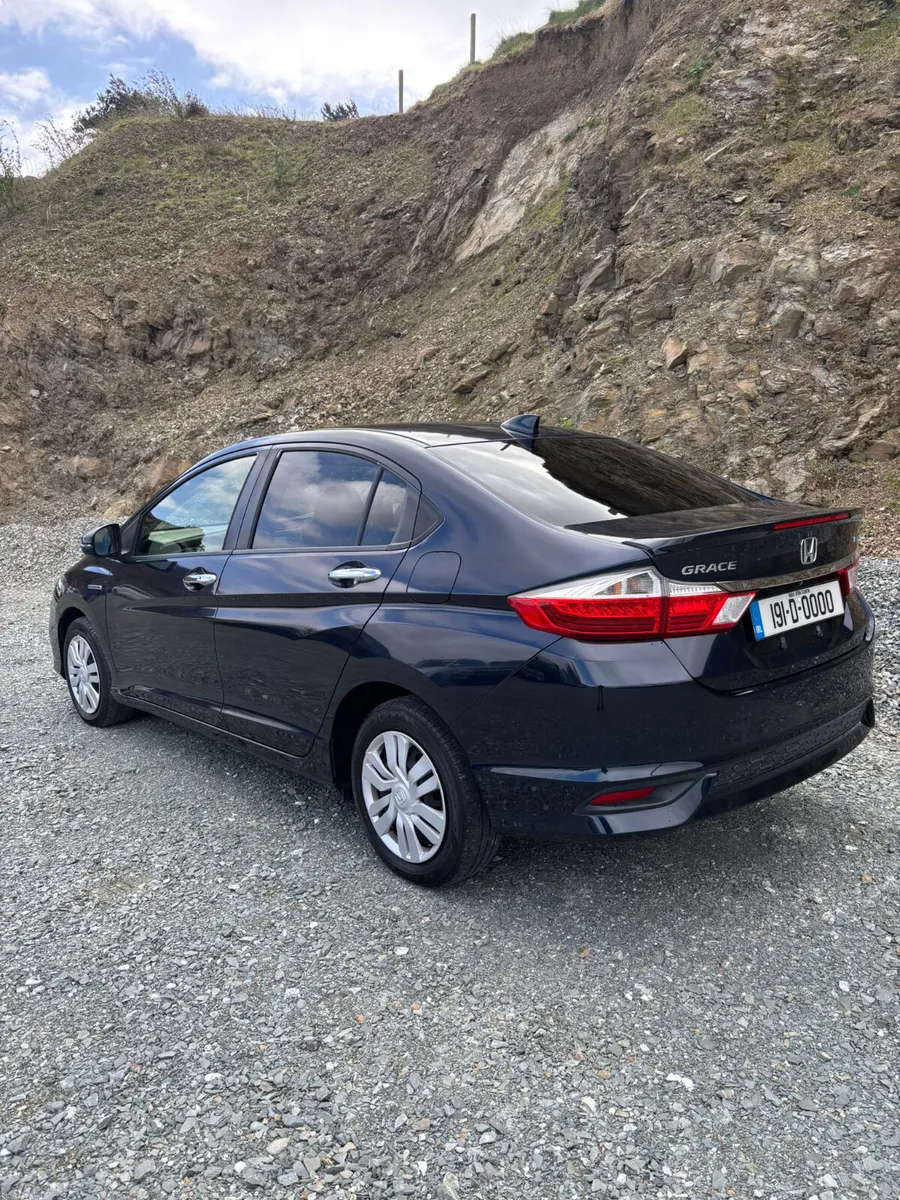2019 HONDA GRACE *LOW MILEAGE* AUTOMATIC - Image 4