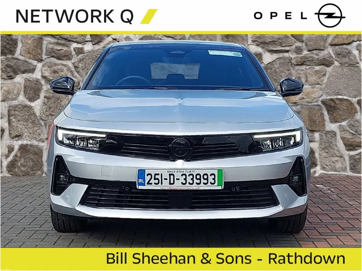 Opel Astra GS 54KWh EV 155PS - Image 2