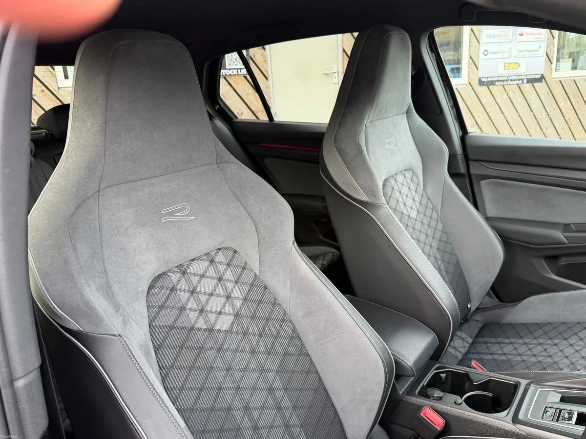 Volkswagen Golf 2020 R LINE DSG - Image 2