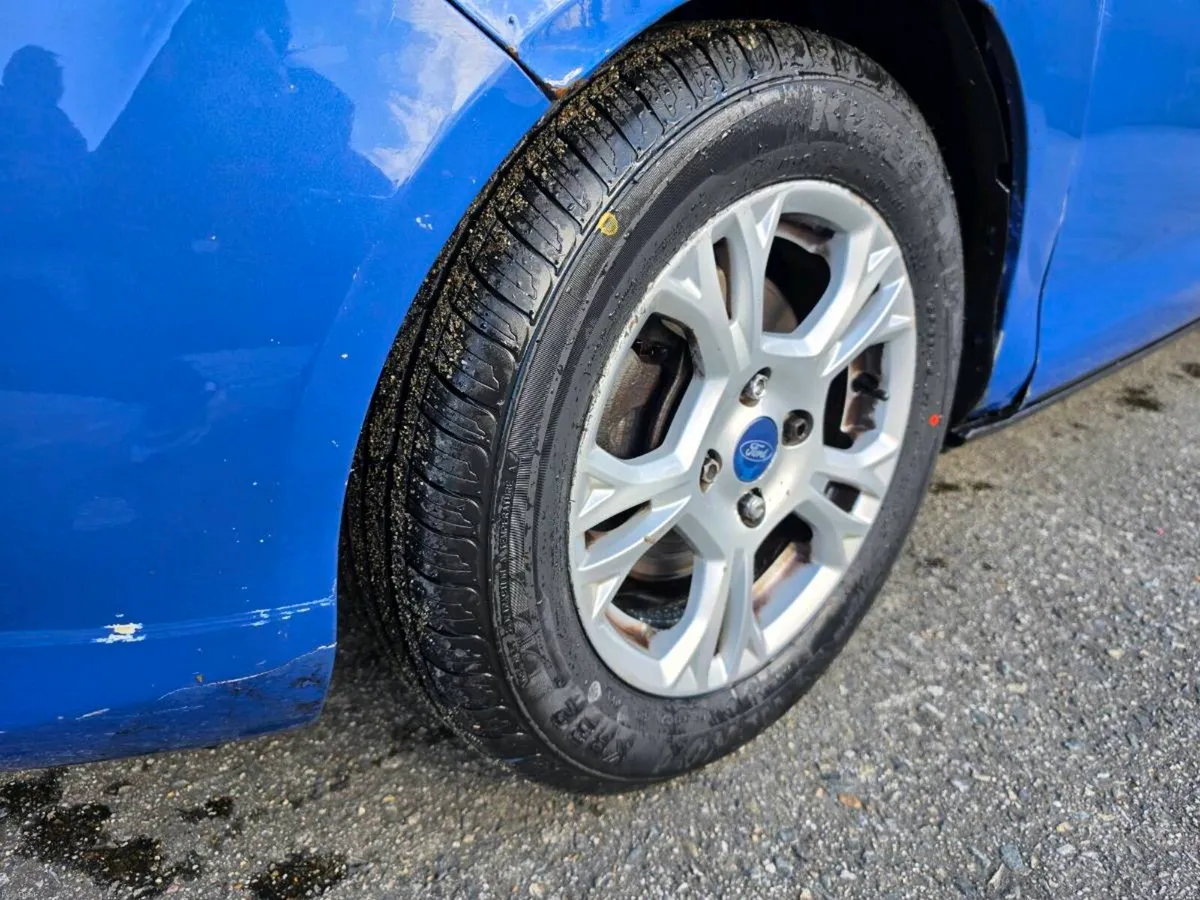 Ford B-Max - Image 4