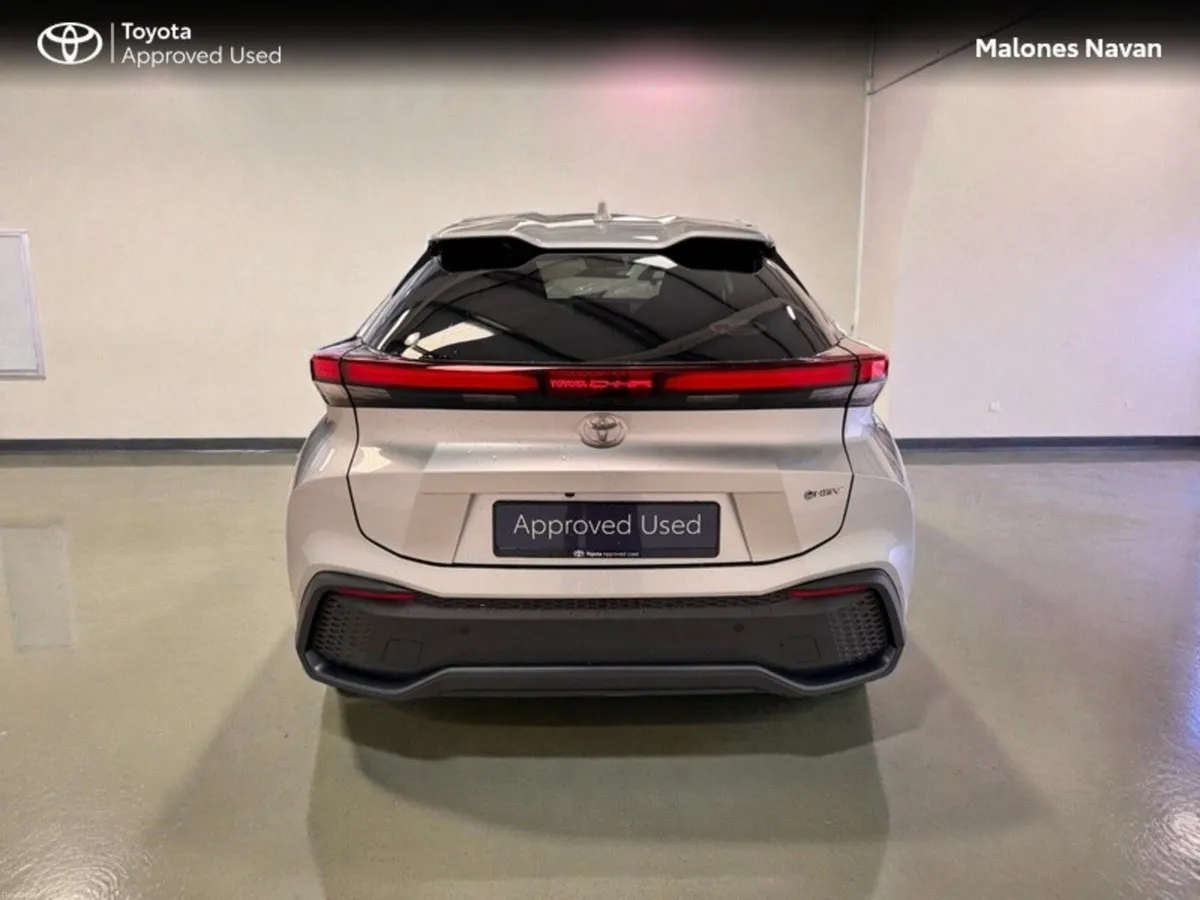 Toyota C-HR Hybrid Sport - Image 4