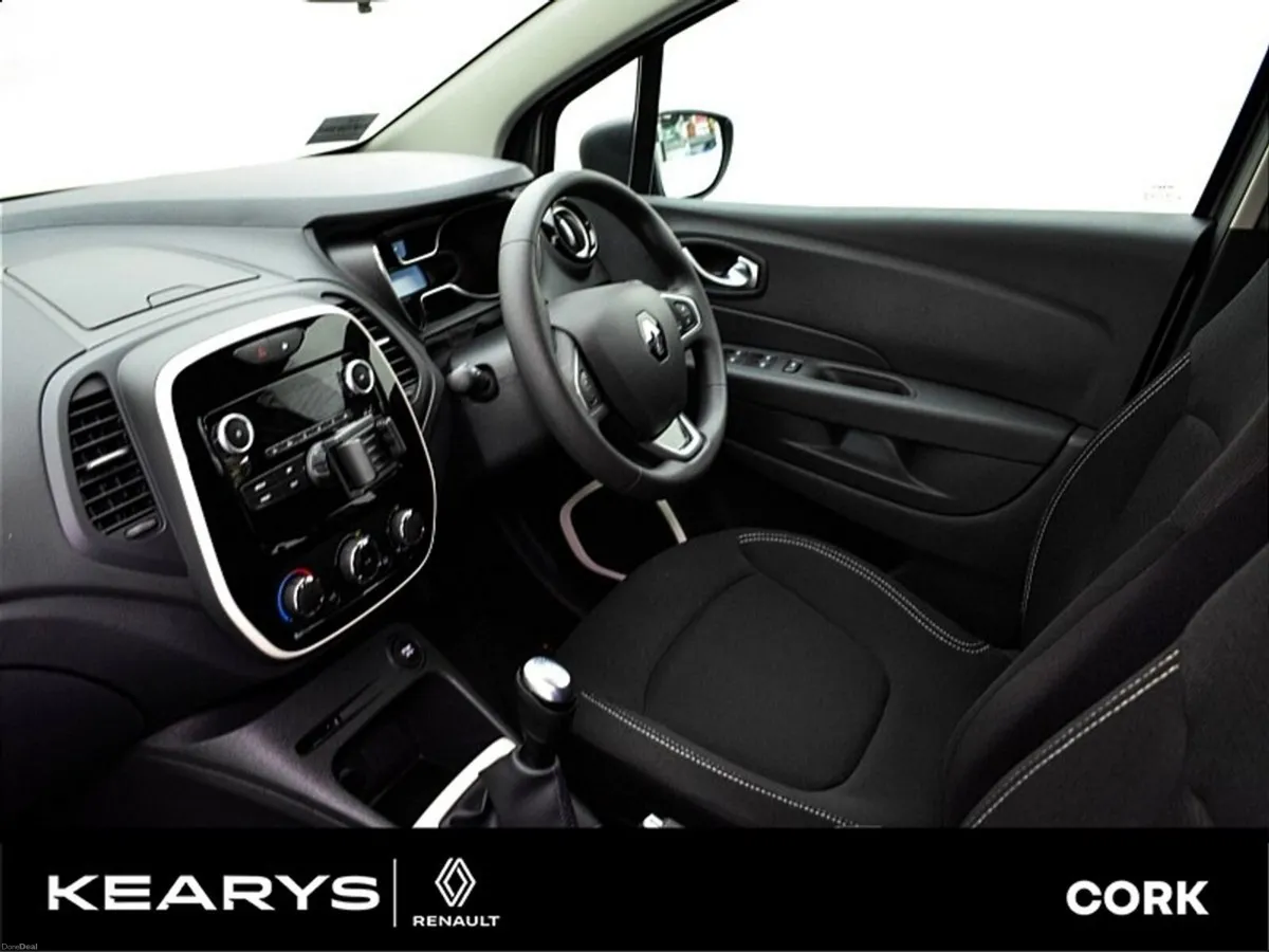 Renault Captur Play TCe 90 MY19 EVAP 4DR - Image 5