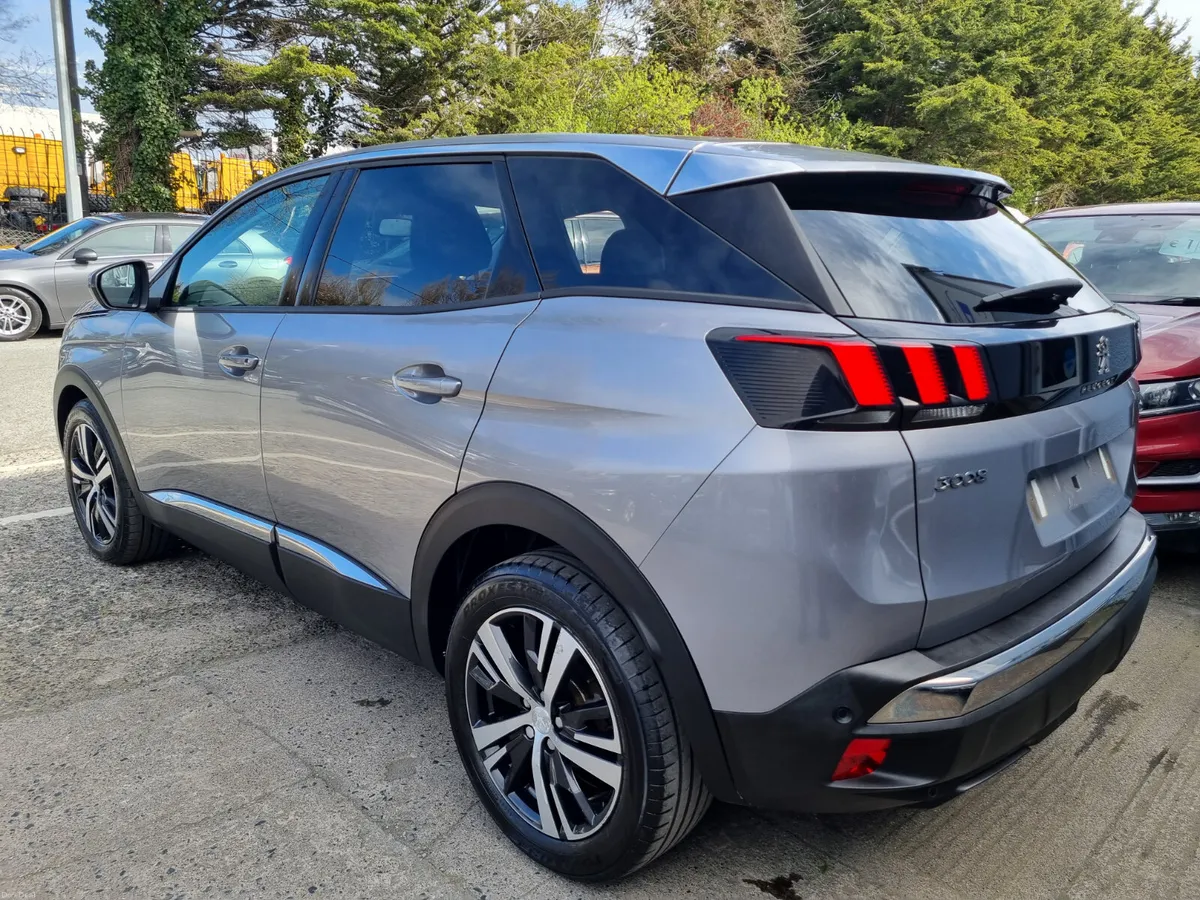 2017 PEUGEOT 3008 ALLURE 1.2 PETROL NCT 04/28 - Image 4