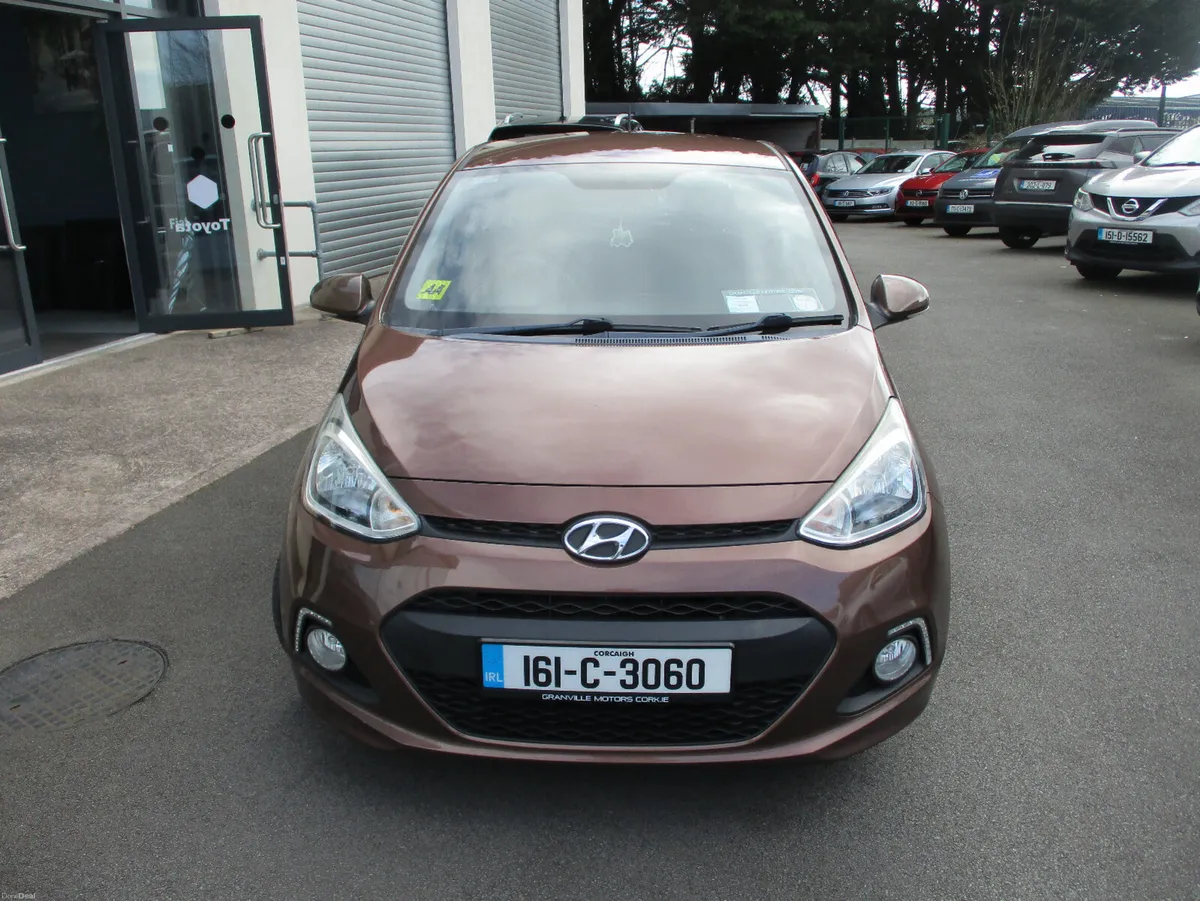 Hyundai i10 DELUX  2016 - Image 2