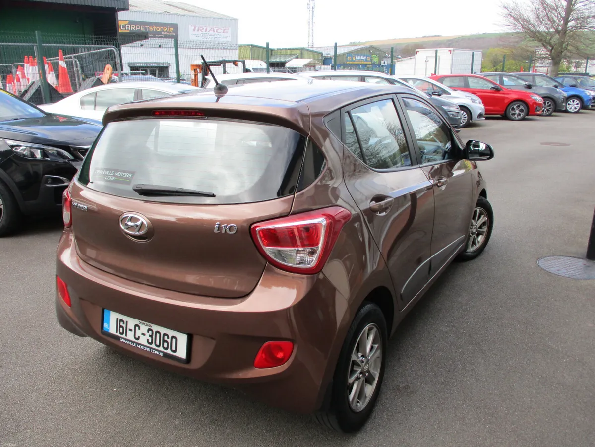 Hyundai i10 DELUX  2016 - Image 4