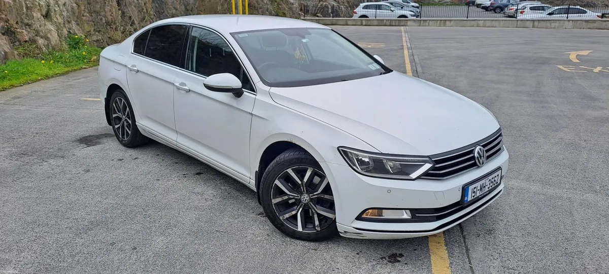 Volkswagen Passat 2015 - Image 1