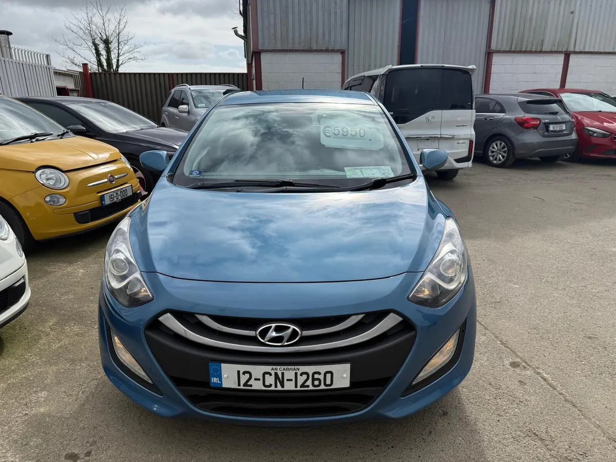 Hyundai i30 2012 - Image 2