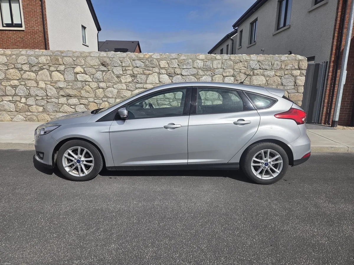 2015 Ford Focus NCT 08/26 LOW KMS - Image 2