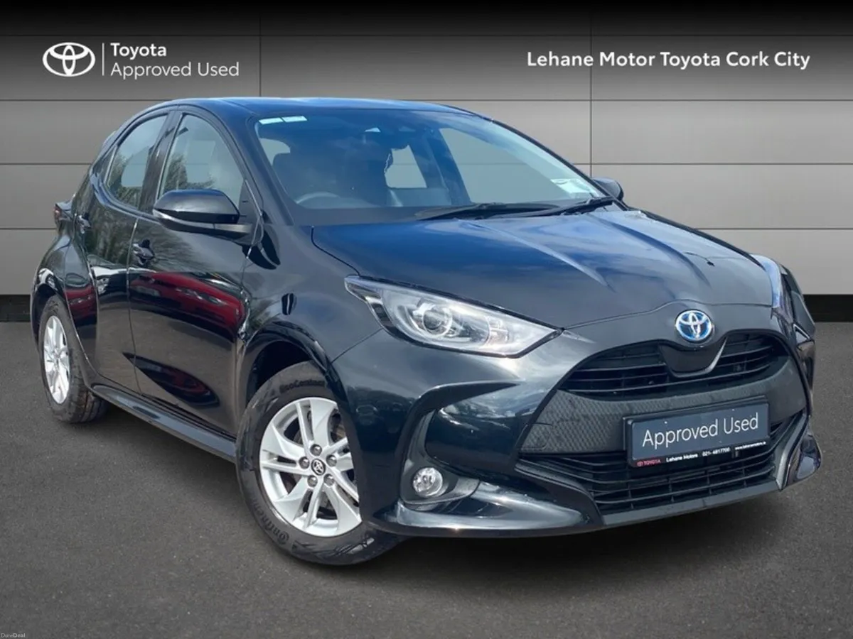 Toyota Yaris YARIS 1.5 HYBRID LUNA - Image 1