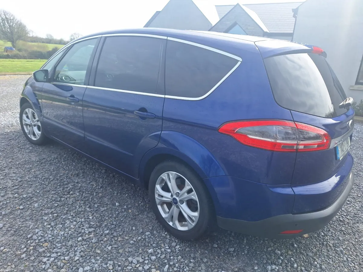 Ford s max titanium - Image 2