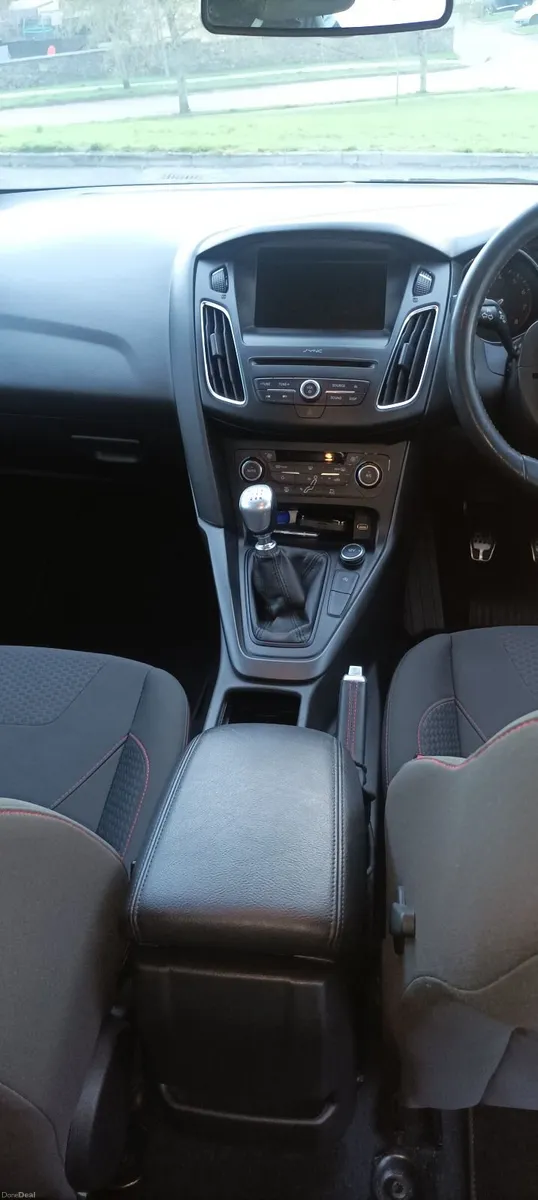 Ford Focus 2018 - Image 4