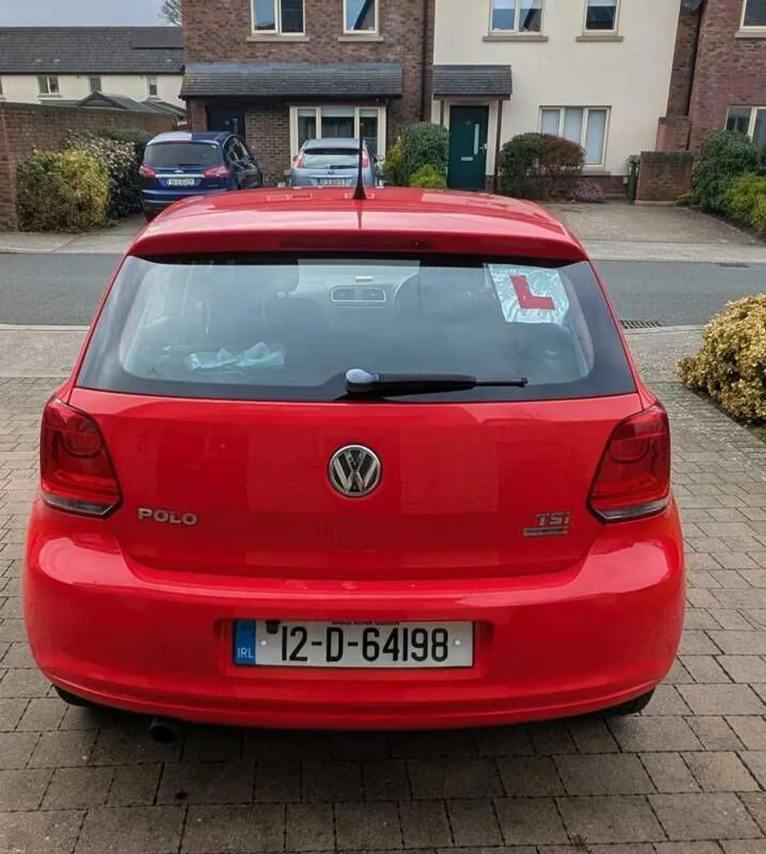 2012 Volkswagen Polo- automatic+ reverse cam - Image 2