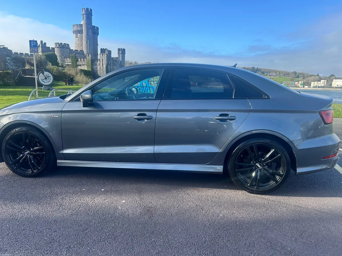 Audi A3 2.0 S line S Tronic - Image 2